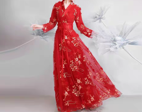 转卖【过年不打烊】古装女汉服红色超仙气中国...