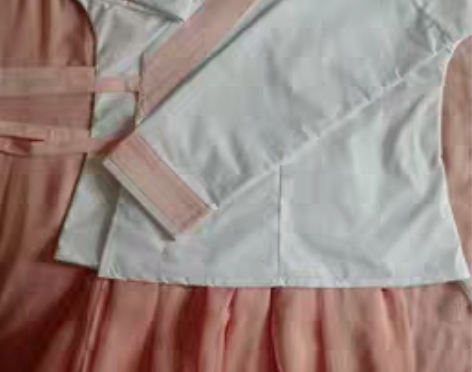 #窈窕女装#汉服齐腰襦裙特价158感兴趣的...