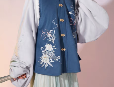 包邮[出或换]换价800r 道定汉服 雪客...