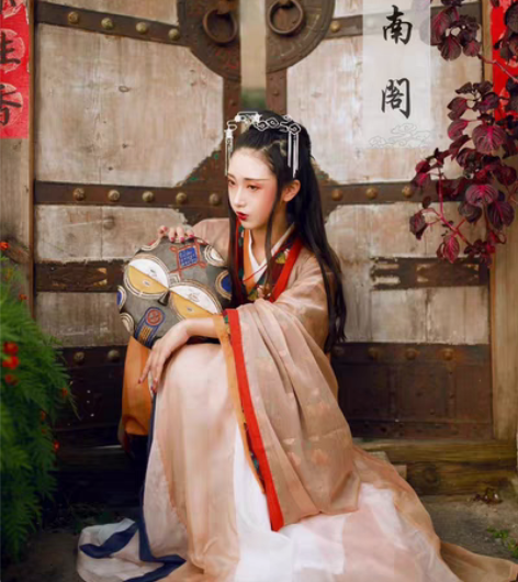 包邮司南阁 奉常魏晋交领大袖襦汉服 非常好...