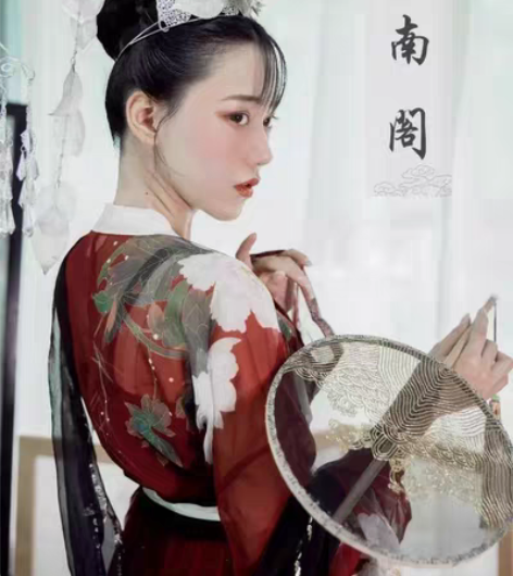 包邮司南阁绝版汉服-红鸾 一片式齐胸，实拍...