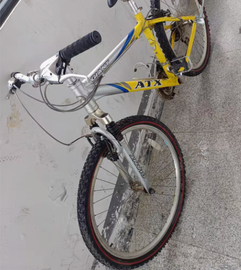 包邮自行车山地车 感兴趣的话点“我想要”和...