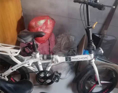 包邮飞鸽铁锚折叠自行车当时买给女儿上初中用...