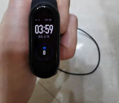 包邮小米运动手环5 NFC版 用过几次，闲...