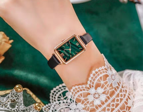 包邮全新Lola Rose 女士手表复古孔...