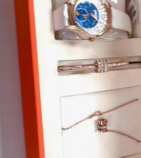 Follifollie手表套装，买手表送项...