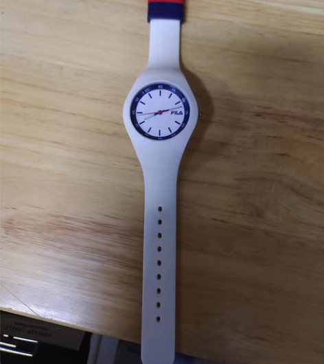 FILA斐乐手表官方正品 现在原价要六百，...