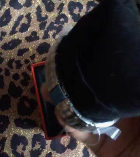 全新周大福天王手表全新周大福天王V-A11...