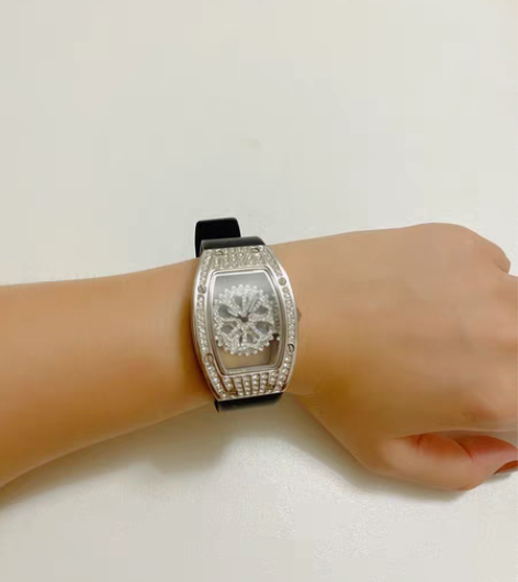 包邮veecans时来运转手表满钻时尚腕表...