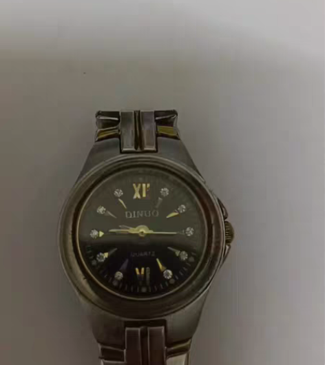 国产蒂诺石英女表，走时比较精准，看好再拍，...