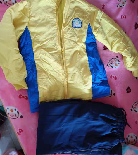 莒县一小冬季校服好像是160码，棉裤子新的...