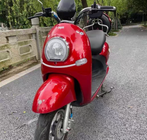 电动车,五羊电动车五个电池,能骑三十多公里...