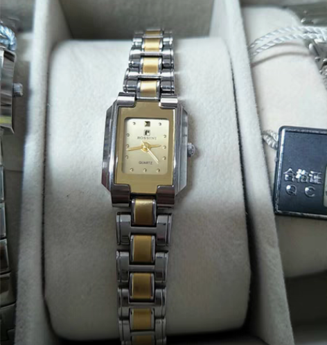 包邮罗西尼女表，全新，表盘17.5X25，...