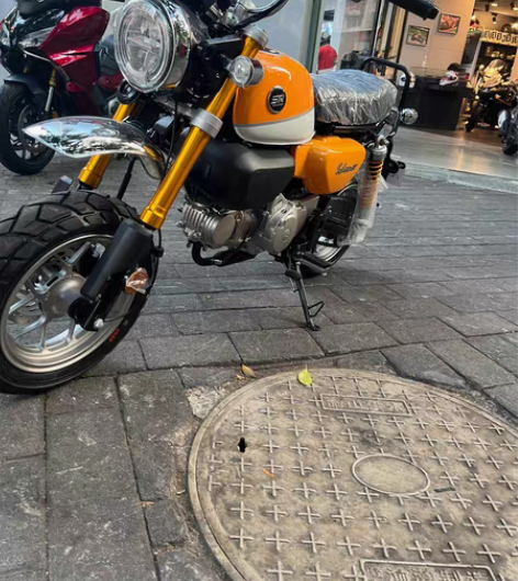 三鑫小猴子摩托车，适合新手，小巧出行方便，...