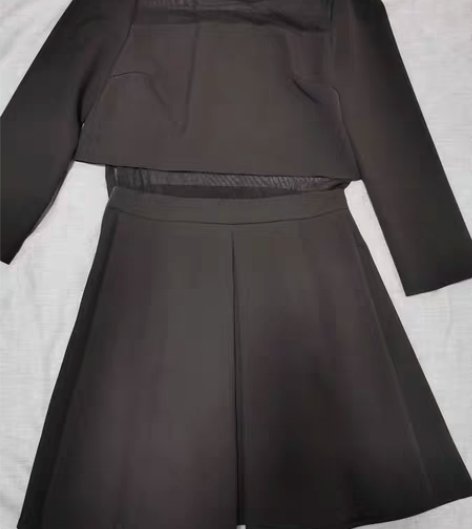 包邮曼娅奴的裙子，露腰款，很显腿长，深圳南...