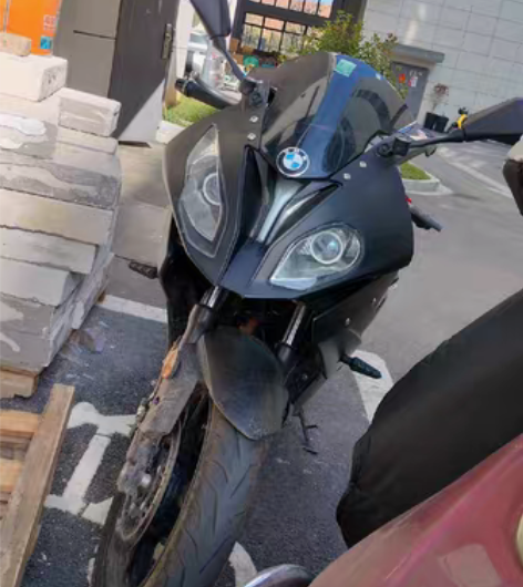 宝雕双r，恶魔眼大灯 感兴趣的话点“我想要...