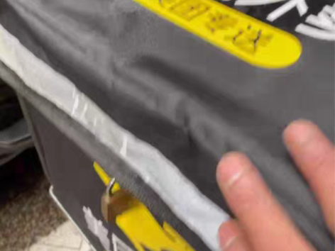 银钢小怪兽摩托车,成色95新,手续齐全,骑...