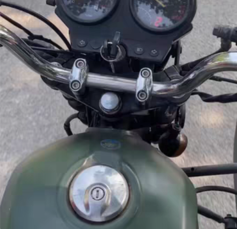 银钢150侉子 5千公里 一辆公户一辆私户...