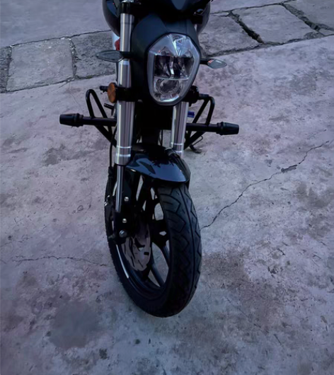 想换车出，也可置换补钱，九九新，里程300...