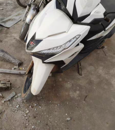 摩托车，鬼火女装助力125车 感兴趣的话点...