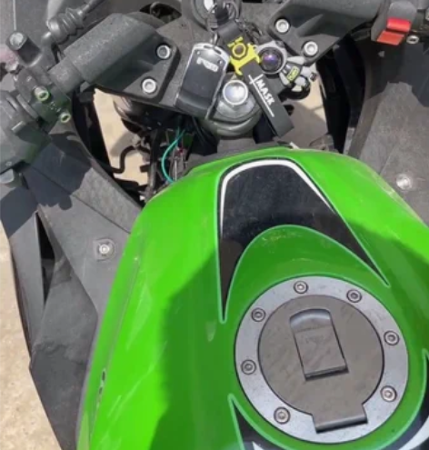 国产小忍者单缸250，放了小半年没骑了，不...