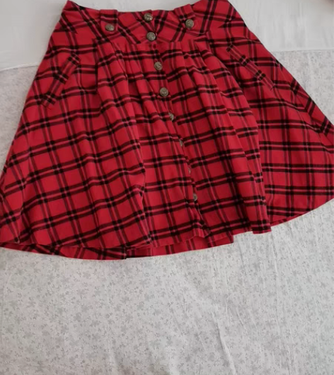 学生裙，半身裙，适合50kg左右的亲 感兴...