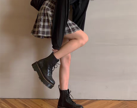 转卖学院风格子半身裙女2020春季新款学生...