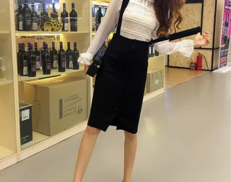 转卖(买重复了)针织背带裙女秋季吊带裙连衣...