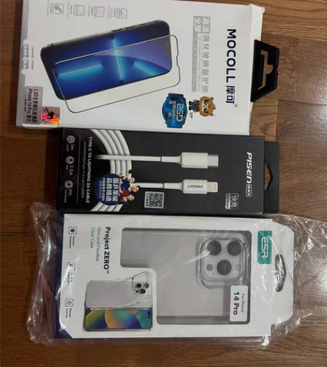 品胜快冲线以及14pro手机壳 甩卖！ 感...