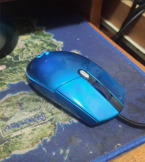 包邮罗技G102鼠标。该鼠标经过翻新，清洗...