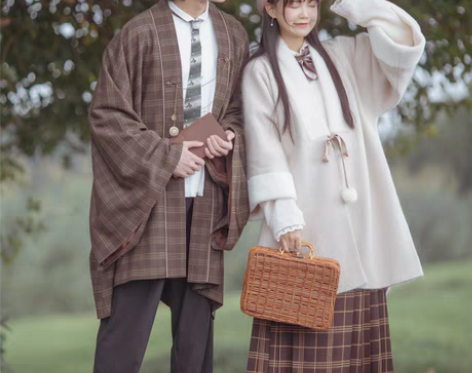 转卖远山乔恰同学少年明制汉服冬袄合领半袖加...