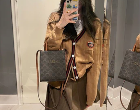 转卖秋冬2021学院风短裙套装女港风复古c...