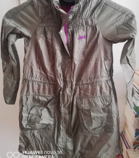 包邮jeep女童外套，专柜购入，9.5新，...