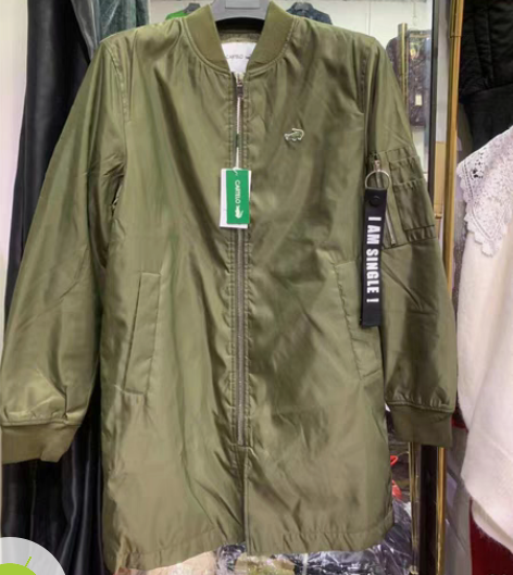 包邮卡帝乐鳄鱼的男款棉服45件,货号938...