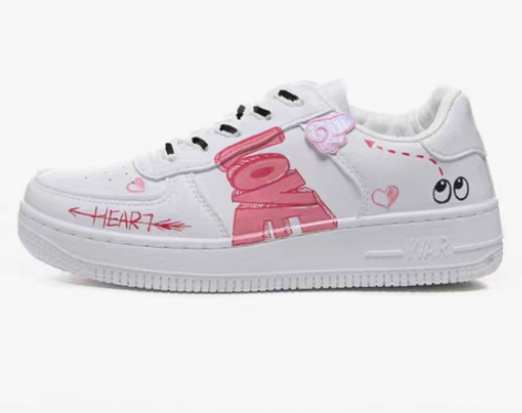 转卖【蛋蛋推荐】回力七夕限定爱心手绘鞋皮面...