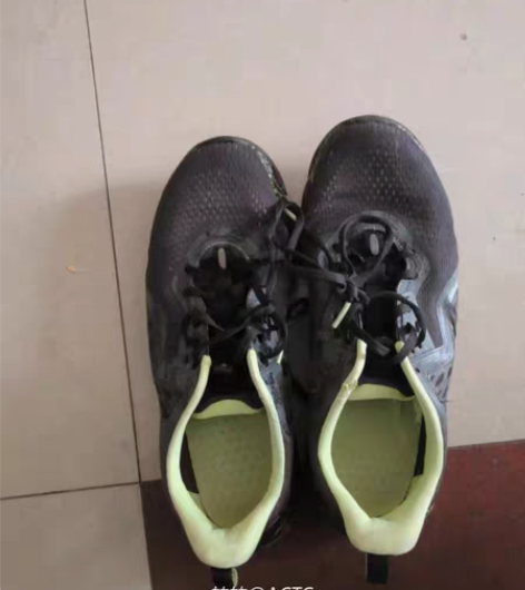 特步体育加试专用鞋。 感兴趣的话点“我想要...