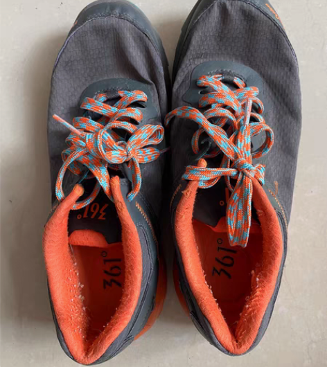 包邮361度运动鞋，43码，很轻便 感兴趣...