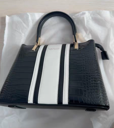 啄木鸟女士手提包 单肩包 时尚黑色 女生包...