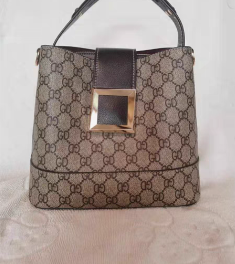 长22cm高21cm，高质量pvc，质量超...