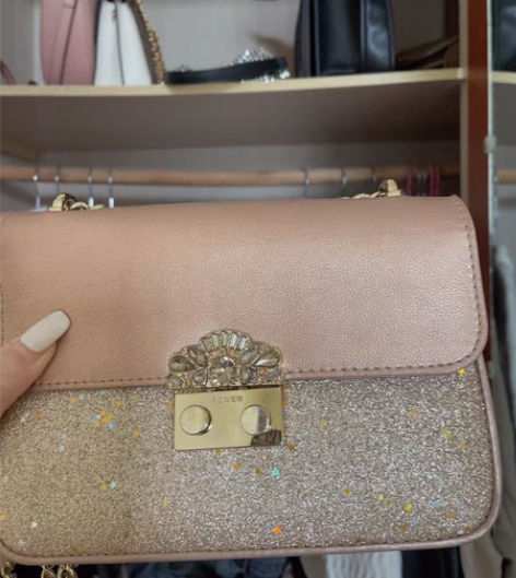 包邮闲置包包92新，原价300? 50包邮...