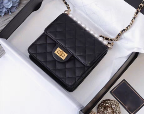 转卖2021新款小香风牛皮菱格链条手机小方...