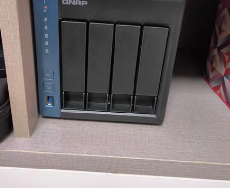 威联通qnap    TS-451D，还是...