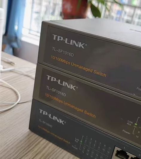 包邮TP link TL-SF1016D ...
