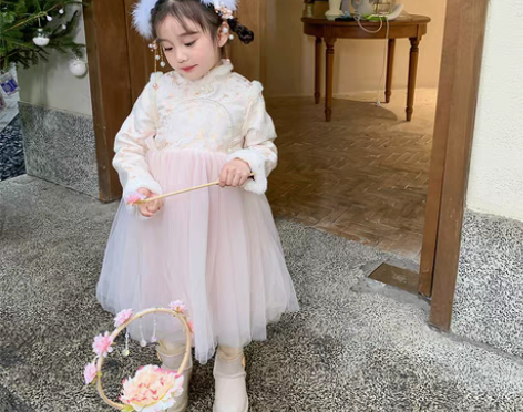 转卖女童汉服冬装加绒旗袍拜年服宝宝唐装儿童...