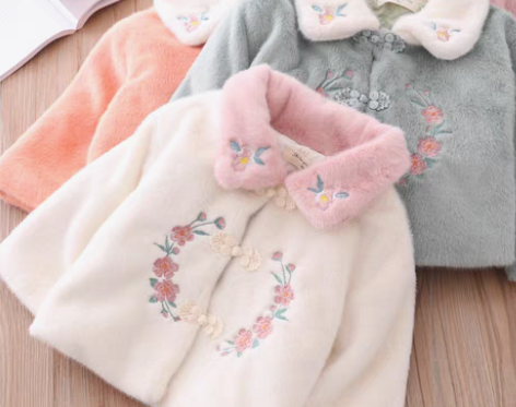 转卖2023冬季新款女童中式唐装拜年服女宝...