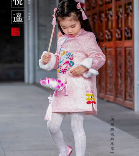 水灵间！亲子汉服母女秋冬亲子装女儿童唐装中...