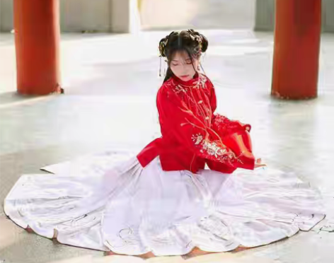 汉尚华莲未央绝版上袄S码一件 仅红色上袄一...