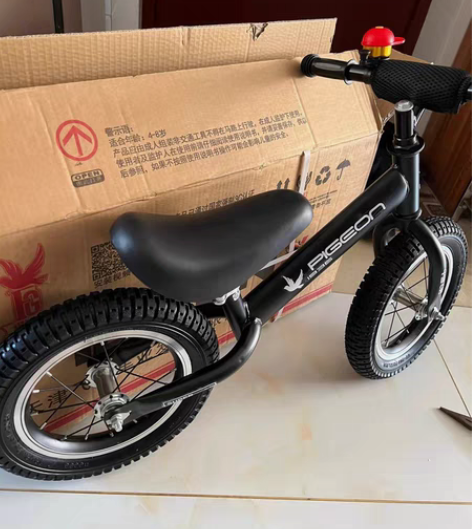 包邮飞鸽儿童平衡车无脚踏1-3-5岁小孩滑...