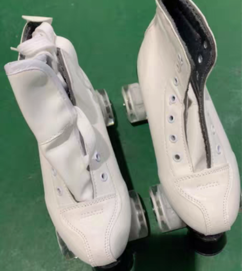 包邮双排旱冰鞋 （全新） 36码    （...