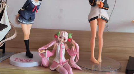 初音未来小恶魔Ver.景品手办 一开始有点...